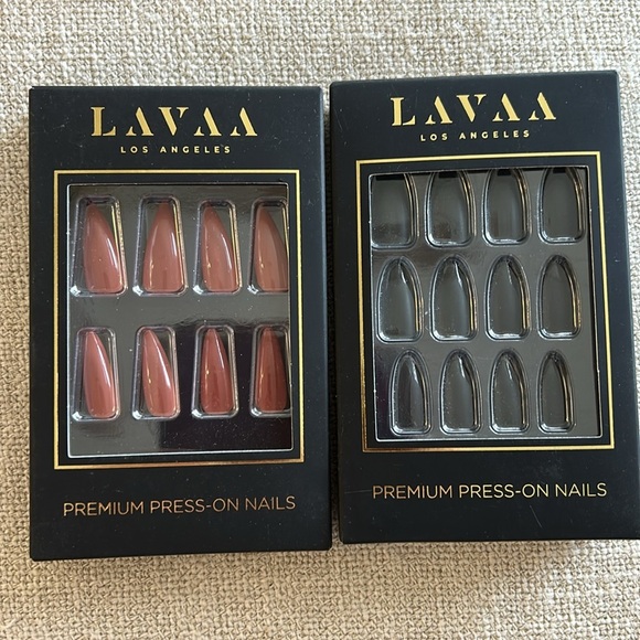 LAVAA Los Angeles press on nails, NIB  set of two - Picture 7 of 11